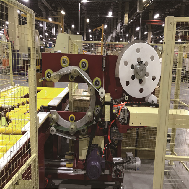 Super large bearing horizontal winding packaging machine